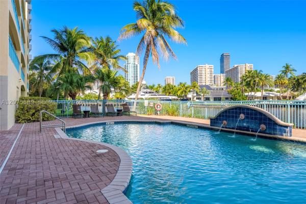 Hallandale Yacht Club, 201 Golden Isles Dr #505, Hallandale Beach, Florida 33009, image 2