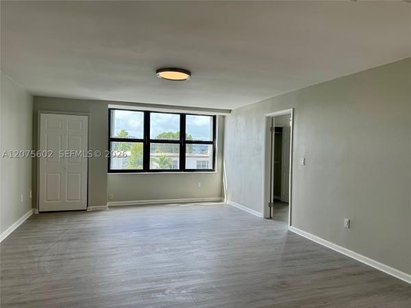 Cristal Shores, 3702 NE 171st St #15, North Miami Beach, Florida 33160, image 1