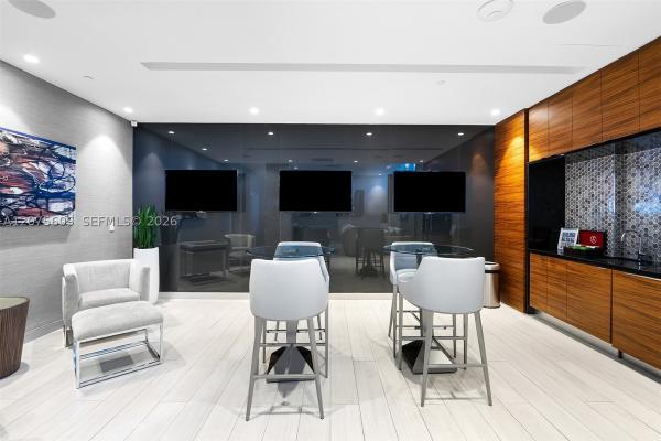 Paramount, 701 N Fort Lauderdale Beach Blvd #214, Fort Lauderdale, Florida 33304, image 1