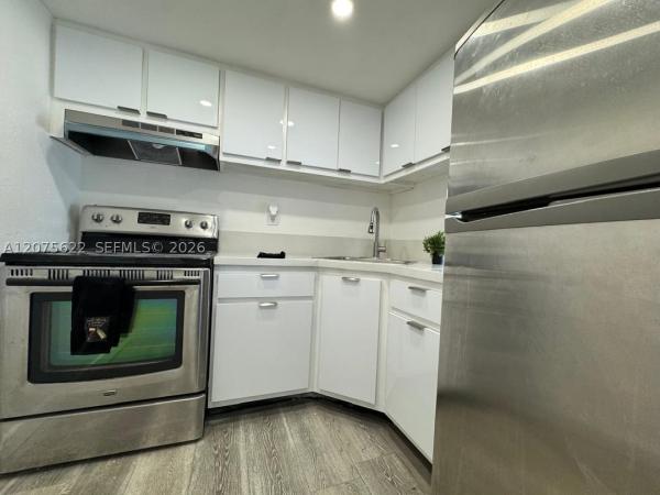Yolanda Villas, 4550 NW 9th St #709E, Miami, Florida 33126, image 3