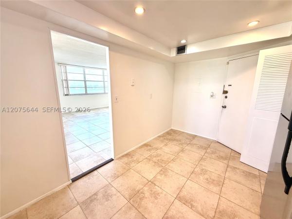 1351 NE Miami Gardens Dr #626E, Unincorporated Dade County, Florida 33179, image 2