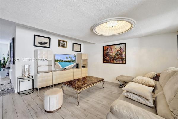 Venetian Park East, 2716 NE 8th St, Hallandale Beach, Florida 33009, image 2