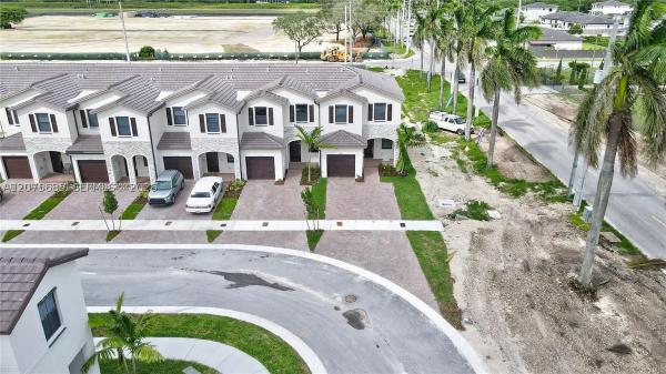 23220 SW 131st Ct, Unincorporated Dade County, Florida 33170, image 1