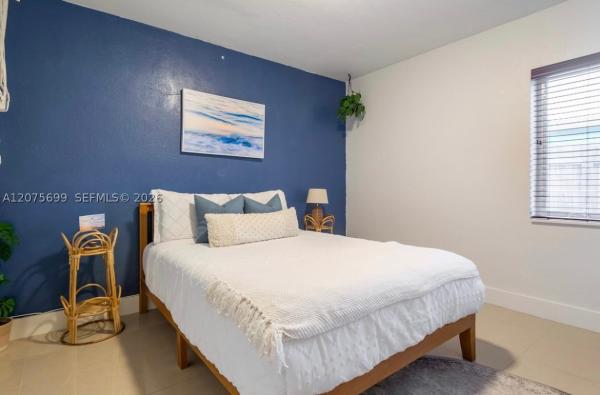 South Middle River, 1243 NW 3rd Ave, Fort Lauderdale, Florida 33311, image 2