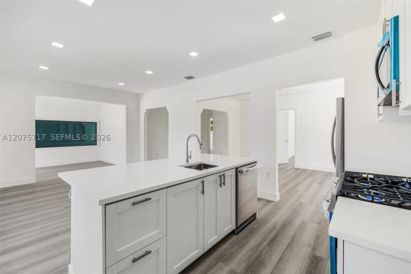 Griffing Biscayne Park Estates, 340 NE 125th St, North Miami, Florida 33161, image 2