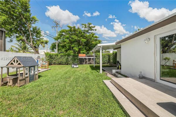 Palbicke & Garrisons, 2801 NW 6th St, Miami, Florida 33125, image 2