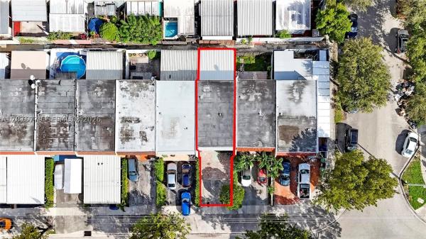 Palm Springs Villas, 7025 W 3rd Ct, Hialeah, Florida 33014, image 3