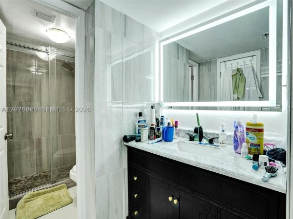 Del Prado, 18061 Biscayne Blvd #502-2, Aventura, Florida 33160, image 1