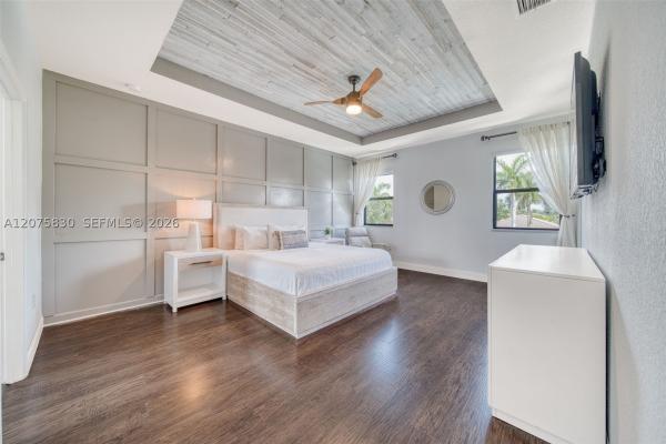 Kingman Commons, 2655 SE 1st St, Homestead, Florida 33033, image 1