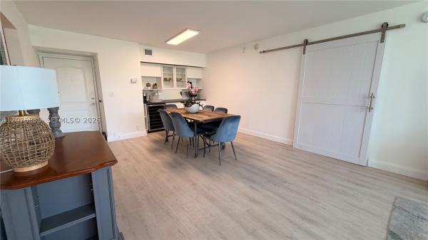 Arlen House East, 100 Bayview Dr #431, Sunny Isles Beach, Florida 33160, image 3