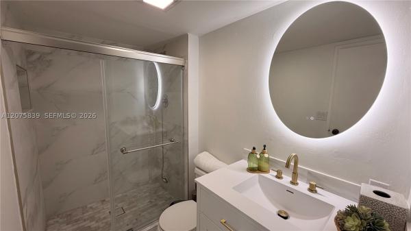 Arlen House East, 100 Bayview Dr #431, Sunny Isles Beach, Florida 33160, image 3