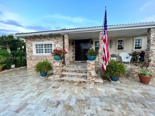 Durham Terrace, 3889 NW 5th St, Miami, Florida 33126, image 2