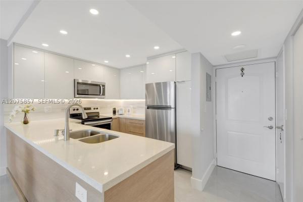 Arlen House East, 100 Bayview Dr #502, Sunny Isles Beach, Florida 33160, image 1
