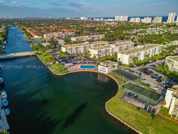 De Soto Park South, 2000 Atlantic Shores Blvd #407, Hallandale Beach, Florida 33009, image 3