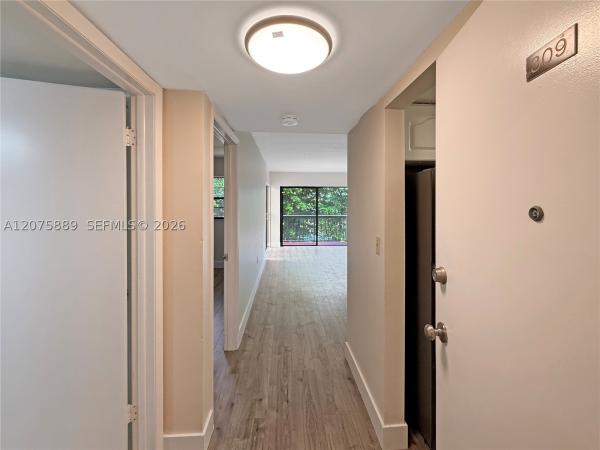 995 SW 84th Ave #309, Unincorporated Dade County, Florida 33144, image 3