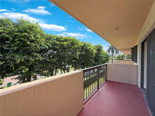 995 SW 84th Ave #309, Unincorporated Dade County, Florida 33144, image 2