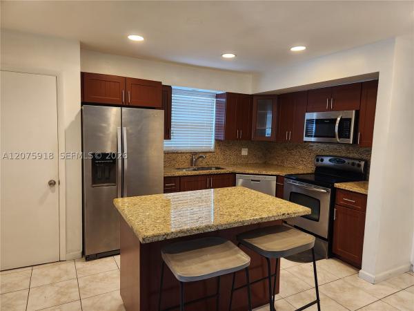 Hollywood Hills, 3345 Hayes St, Hollywood, Florida 33021, image 2