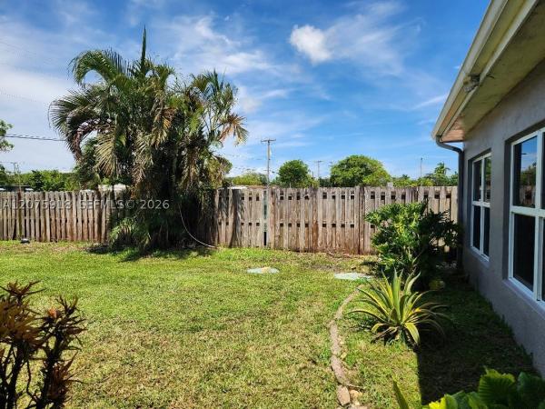 Hollywood Hills, 3345 Hayes St, Hollywood, Florida 33021, image 3