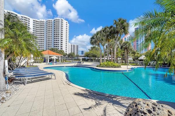 Parc Central Aventura South, 3300 NE 191st St #LP03, Aventura, Florida 33180, image 3