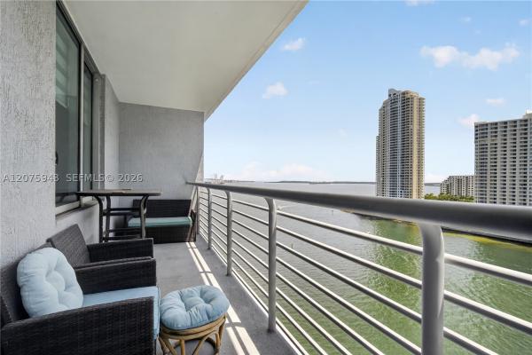 One Miami East, 335 S Biscayne Blvd #1503, Miami, Florida 33131, image 2