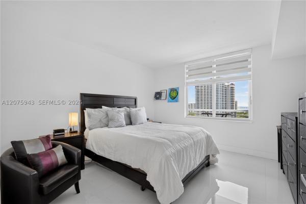One Miami East, 335 S Biscayne Blvd #1503, Miami, Florida 33131, image 3
