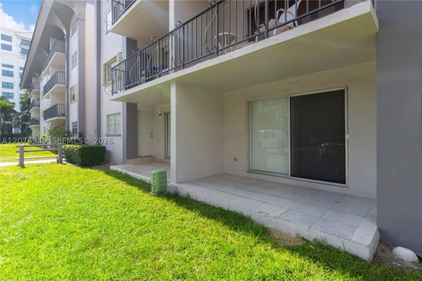 8101 SW 72nd Ave #123W, Unincorporated Dade County, Florida 33143, image 1