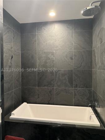 900 Biscayne Bay, 900 Biscayne Blvd #2604, Miami, Florida 33132, image 2
