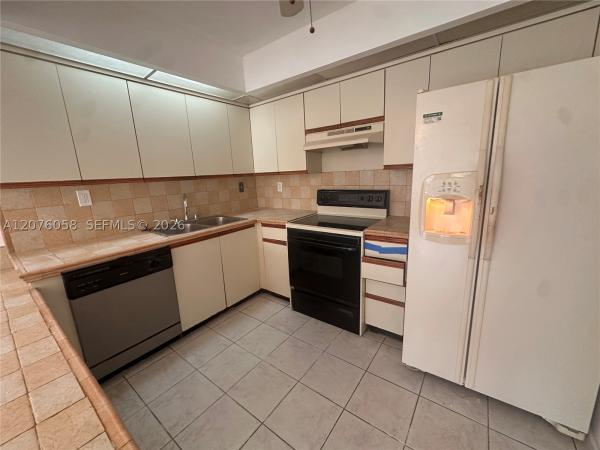 8810 SW 132nd Pl #401DN, Unincorporated Dade County, Florida 33186, image 3