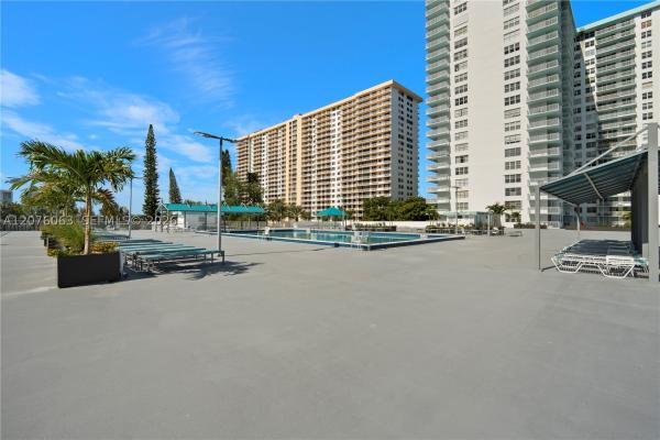 Winston Towers 500, 301 174th St #901, Sunny Isles Beach, Florida 33160, image 3