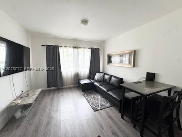 Deco, 810 7th St #106, Miami Beach, Florida 33139, image 1