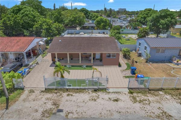 3030 NW 90th St, Unincorporated Dade County, Florida 33147, image 2