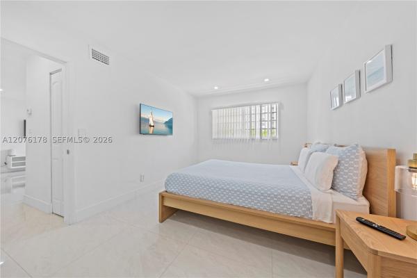 Salem House, 251 172nd St #321, Sunny Isles Beach, Florida 33160, image 3