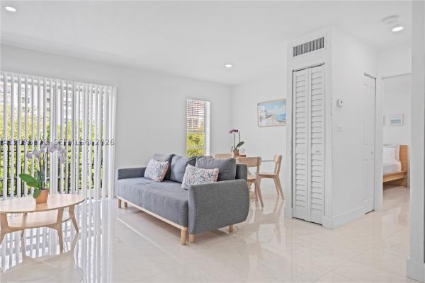 Salem House, 251 172nd St #321, Sunny Isles Beach, Florida 33160, image 3