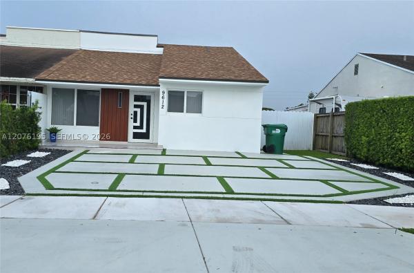 9612 Grand Canal Dr, Unincorporated Dade County, Florida 33174, image 2