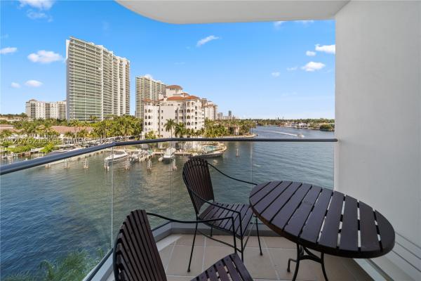 Turnberry Isle North, 19707 Turnberry Way #6K, Aventura, Florida 33180, image 2