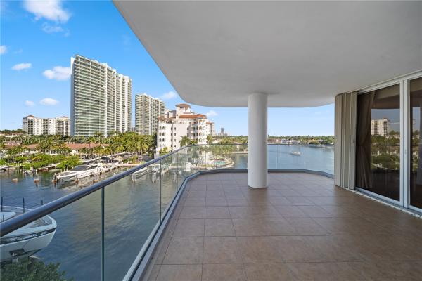 Turnberry Isle North, 19707 Turnberry Way #6K, Aventura, Florida 33180, image 1