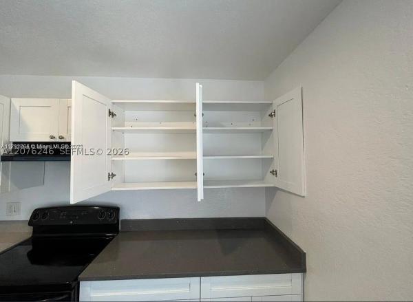 Franklin Park, 2500 Franklin Dr #1-2, Fort Lauderdale, Florida 33311, image 2