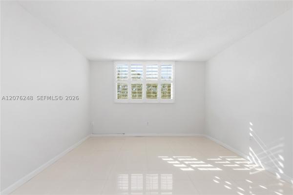 Cape Florida Club, 210 Sea View Dr #207, Key Biscayne, Florida 33149, image 1