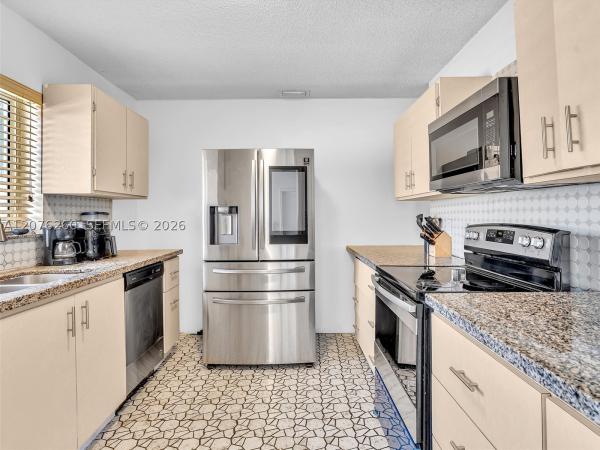 Kimberly Village, 6520 SW 7th Ct, North Lauderdale, Florida 33068, image 3