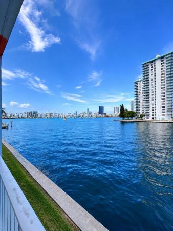 Eden Point, 4000 NE 170th St #206, North Miami Beach, Florida 33160, image 2