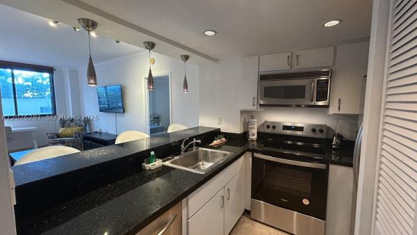 Brickell Key Two, 540 Brickell Key Dr #512, Miami, Florida 33131, image 1
