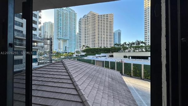 Brickell Key Two, 540 Brickell Key Dr #512, Miami, Florida 33131, image 3