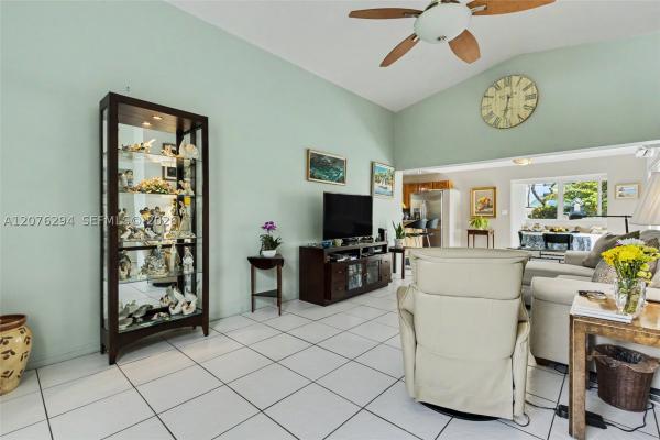 Hollywood Homesites, 1523 Liberty St, Hollywood, Florida 33020, image 1