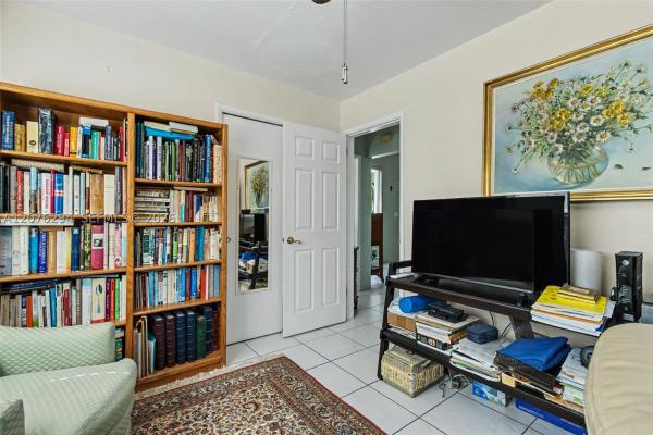 Hollywood Homesites, 1523 Liberty St, Hollywood, Florida 33020, image 1