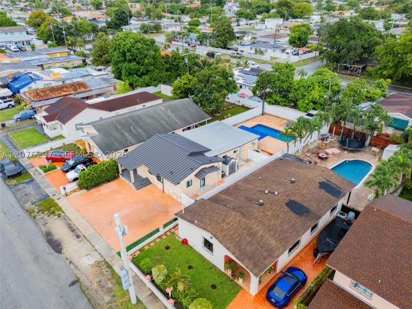 Anacris, 233 W 39th Pl, Hialeah, Florida 33012, image 1