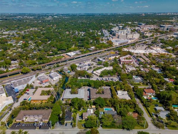 The Oaks At South Miami, 6330 SW 79th St #6, South Miami, Florida 33143, image 3