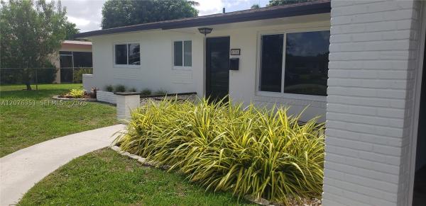 Pasadena Lakes, 8320 NW 24th Ct, Pembroke Pines, Florida 33024, image 3