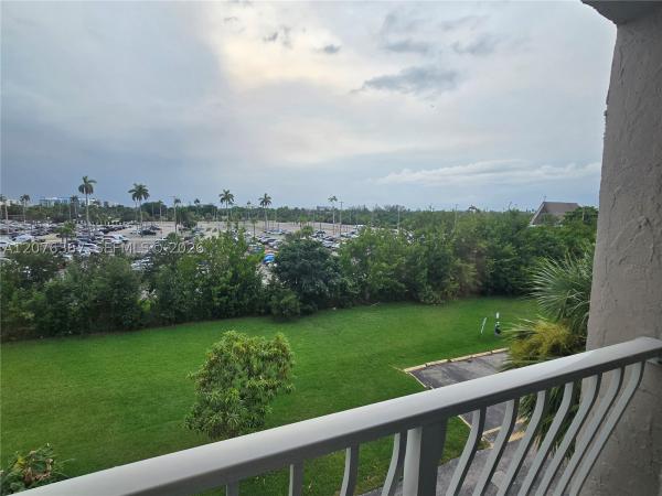Palm Village Club, 500 NE 2nd St #417, Dania Beach, Florida 33004, image 3