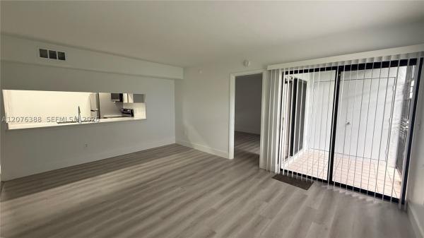 Lago Grande, 2750 W 63rd Pl #12-24, Hialeah, Florida 33016, image 1