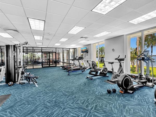 Arlen House West, 500 Bayview Dr #1924, Sunny Isles Beach, Florida 33160, image 2